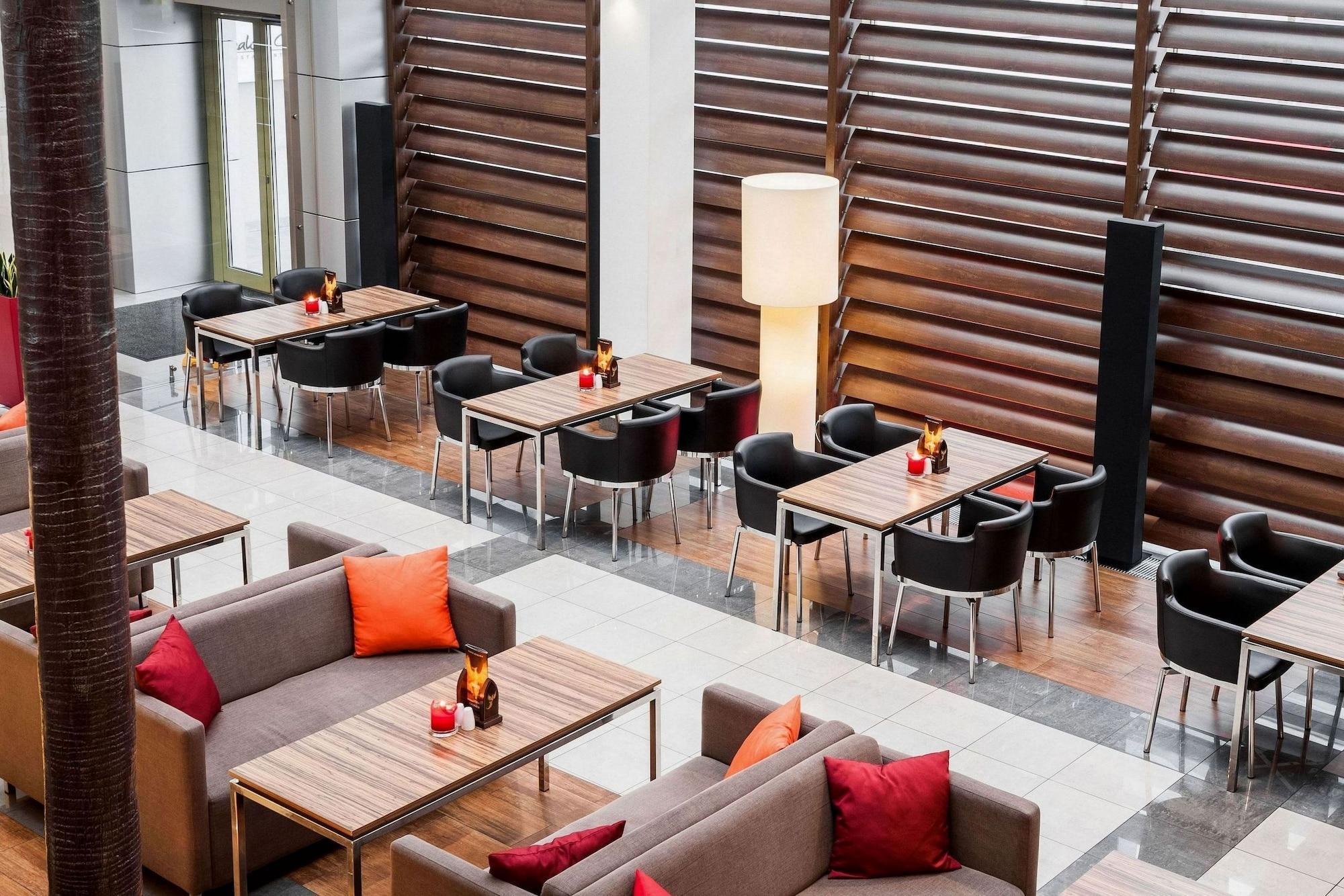 Hotel Moderno Познань Екстер'єр фото