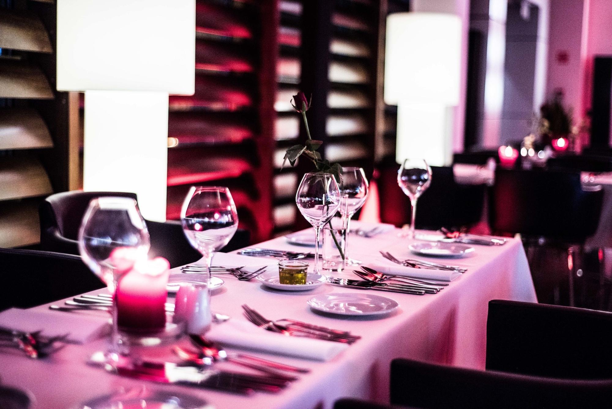 Hotel Moderno Познань Екстер'єр фото