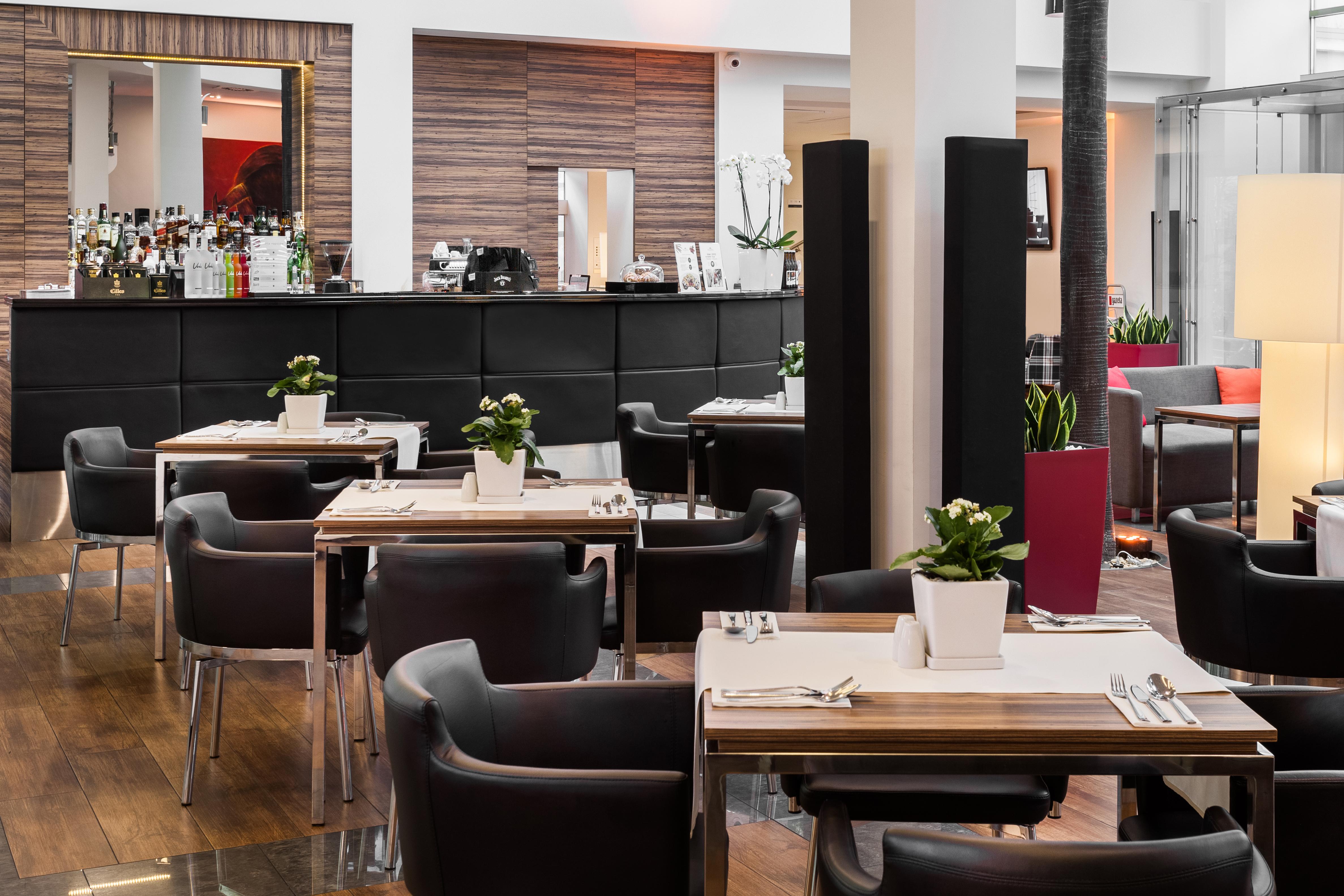 Hotel Moderno Познань Екстер'єр фото